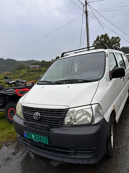 Toyota Hiace 2007 photo 2