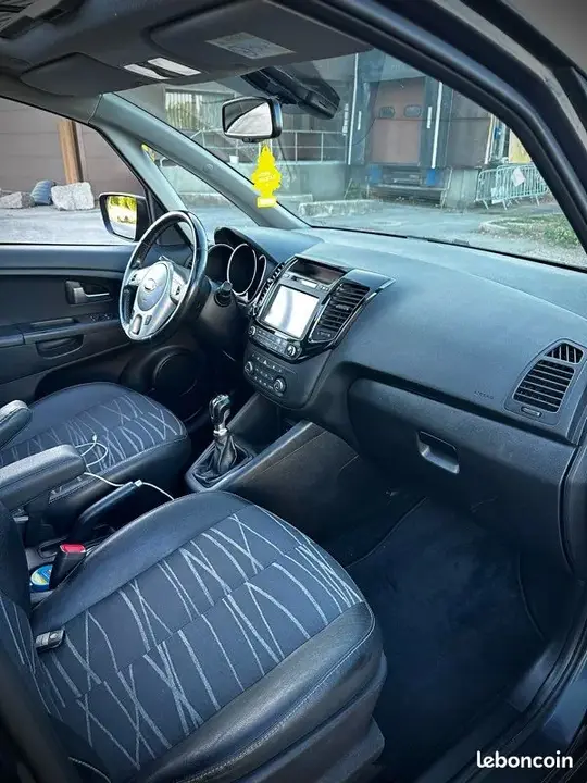 Kia Venga 2017 photo 3