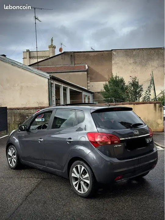 Kia Venga 2017 photo 2