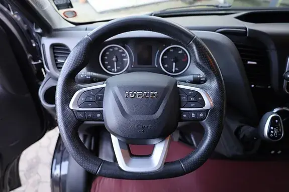 Iveco Daily 2022 photo 4