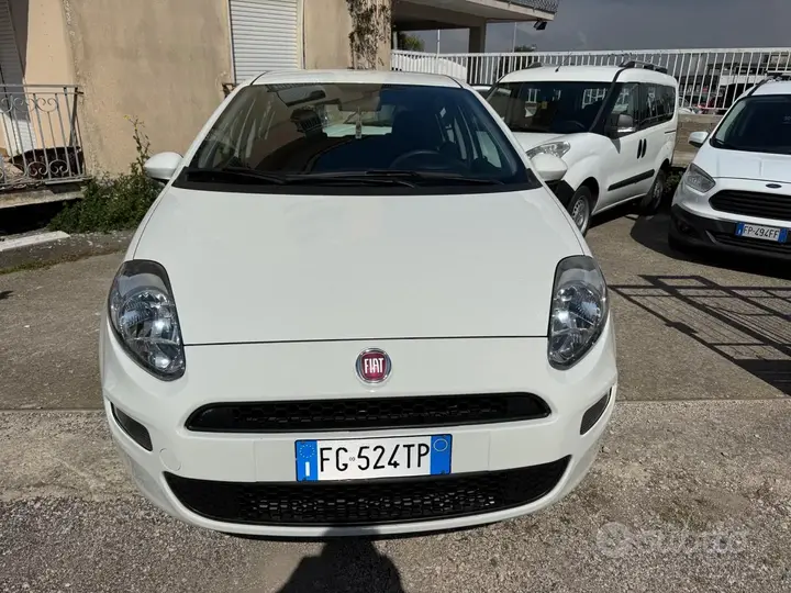 Fiat Punto 2016 photo 2