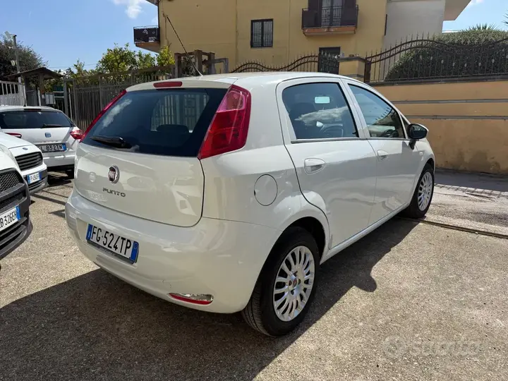 Fiat Punto 2016 photo 4
