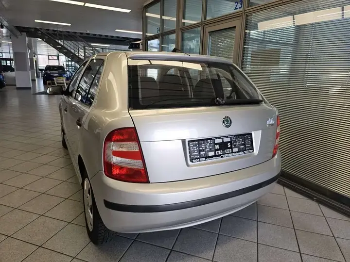 Skoda Fabia 2005 photo 4