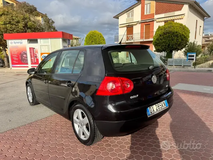 Volkswagen Golf 2009 photo 3