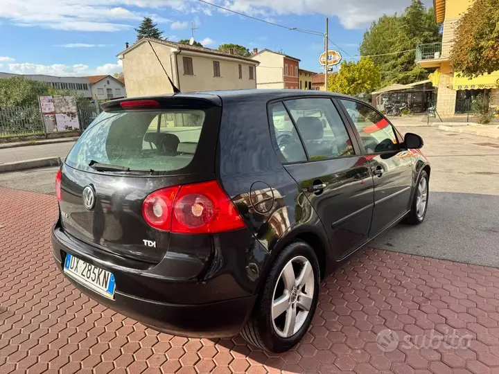 Volkswagen Golf 2009 photo 4