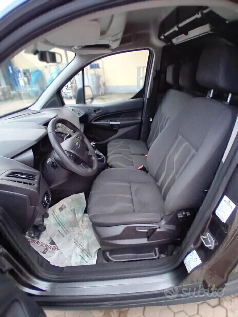 Ford Transit Connect 2015 photo 4