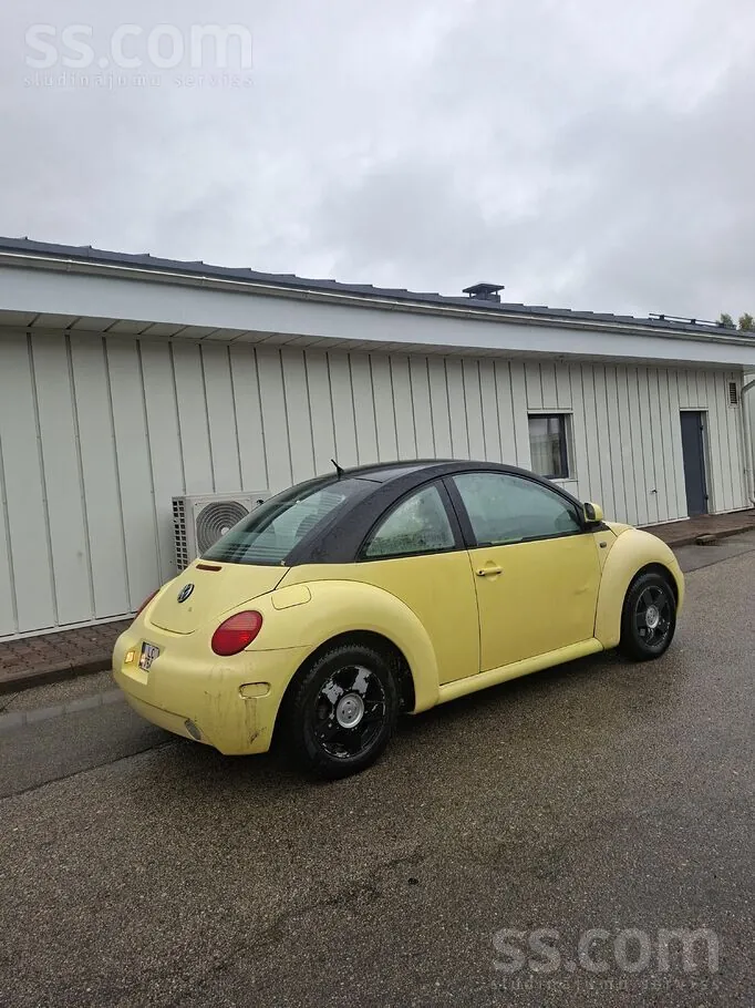 Volkswagen Beetle 2000 photo 3