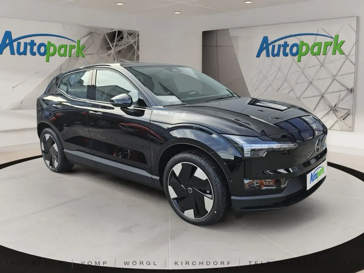 Volvo Ex30 2024 photo 3