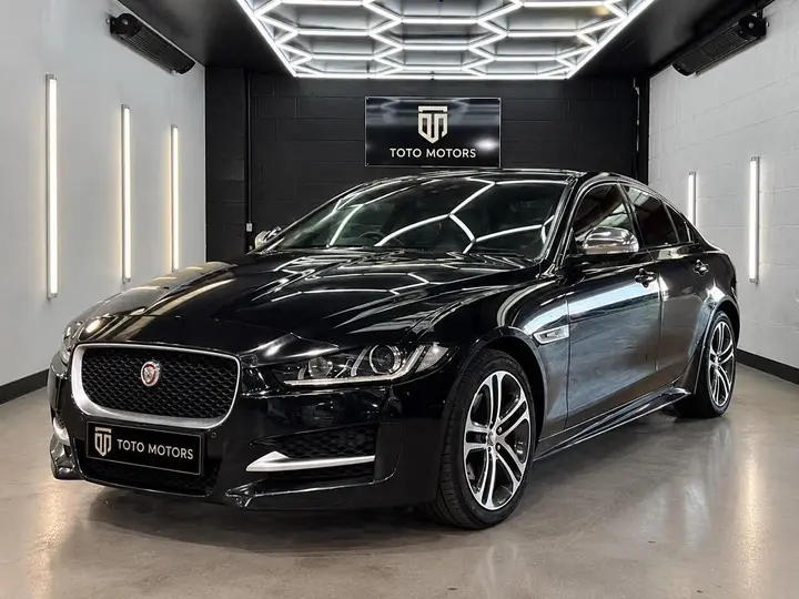 Jaguar Xe