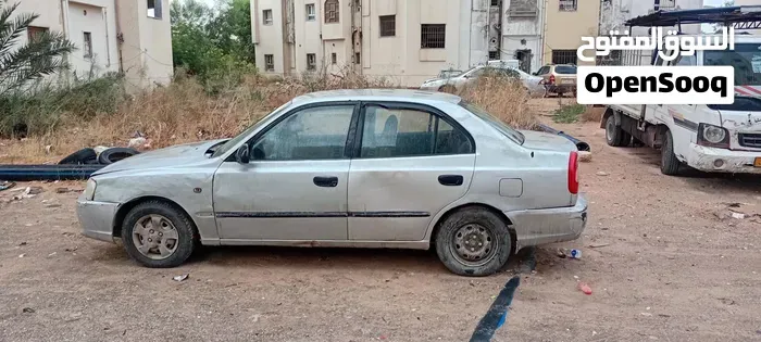 Hyundai Verna 2004 photo 3