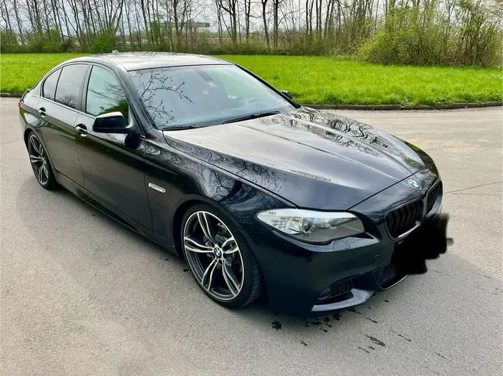 BMW 5 Series 2010 photo 2