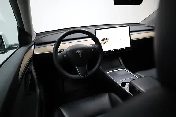 Tesla Model Y 2021 photo 3