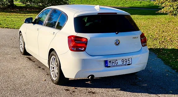 BMW 118D 2012 photo 4