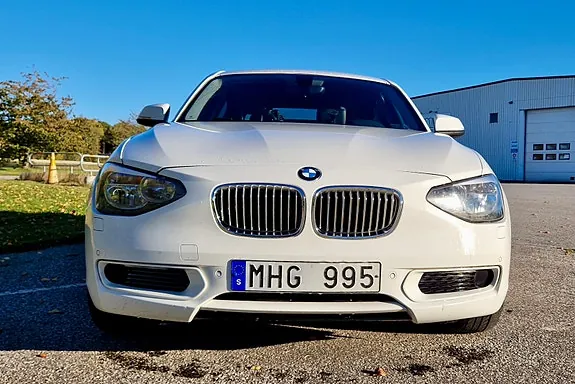 BMW 118D 2012 photo 3