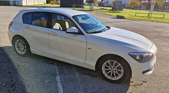 BMW 118D 2012 photo 2