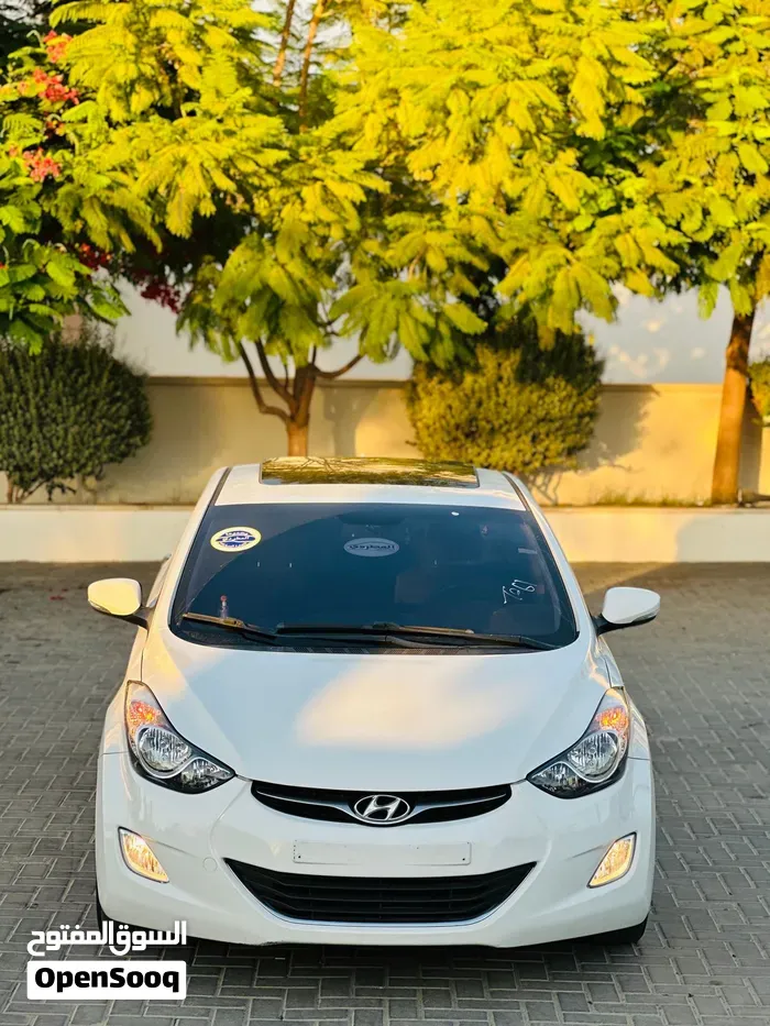 Hyundai Avante 2013 photo 5