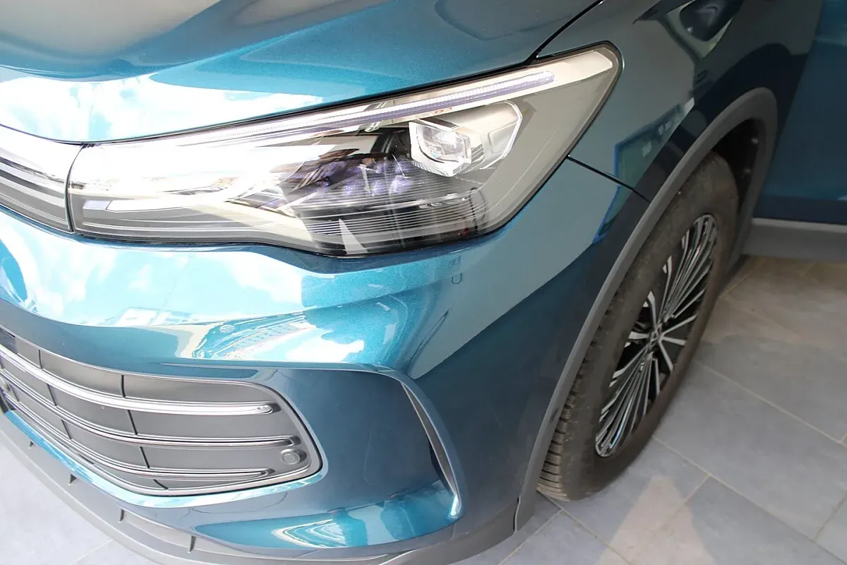 Volkswagen Tiguan 2025 photo 2