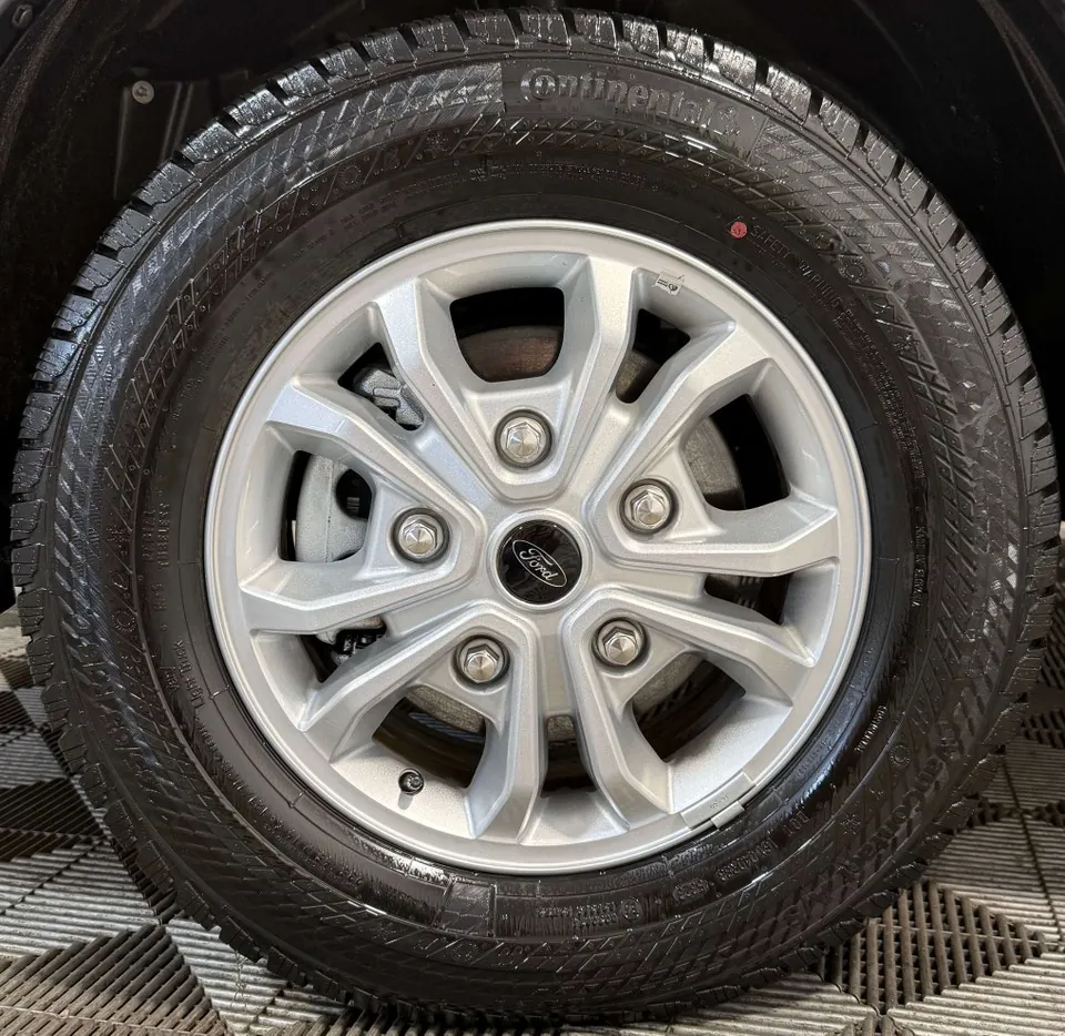 Ford Transit 2024 photo 5