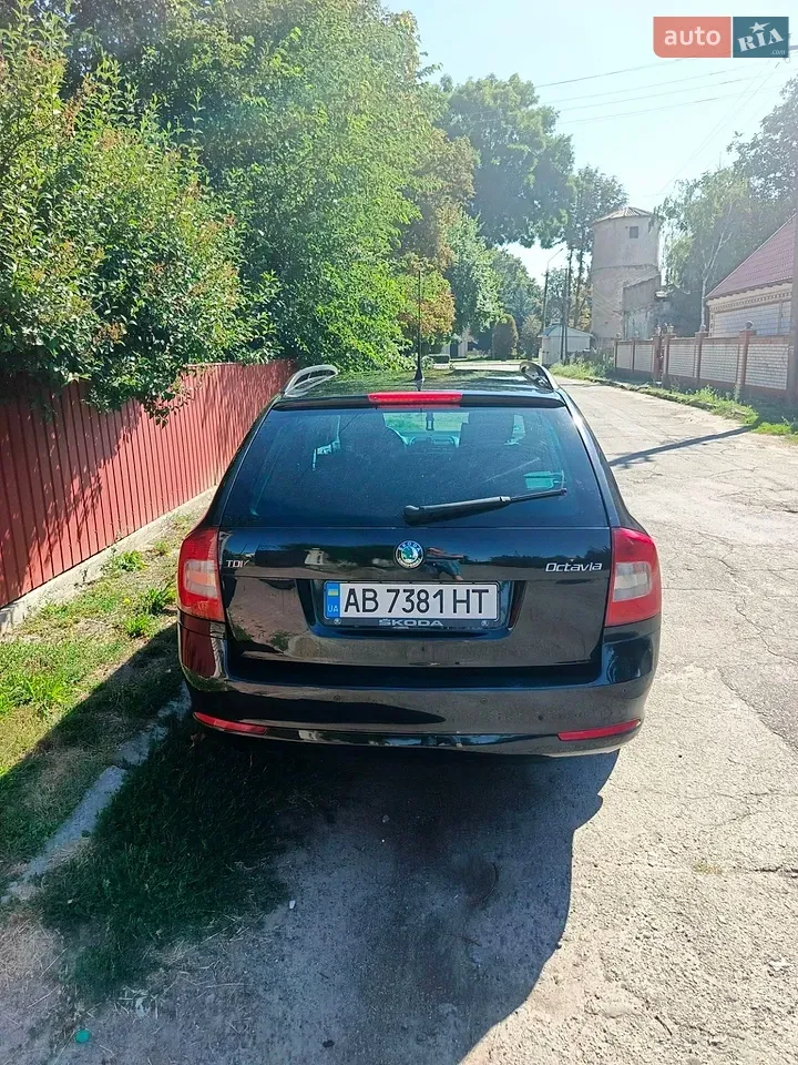 Skoda Octavia 2011 photo 5