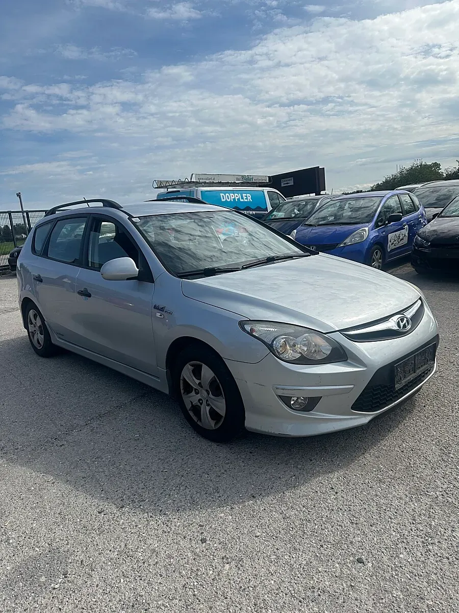 Hyundai I30 2010 photo 3