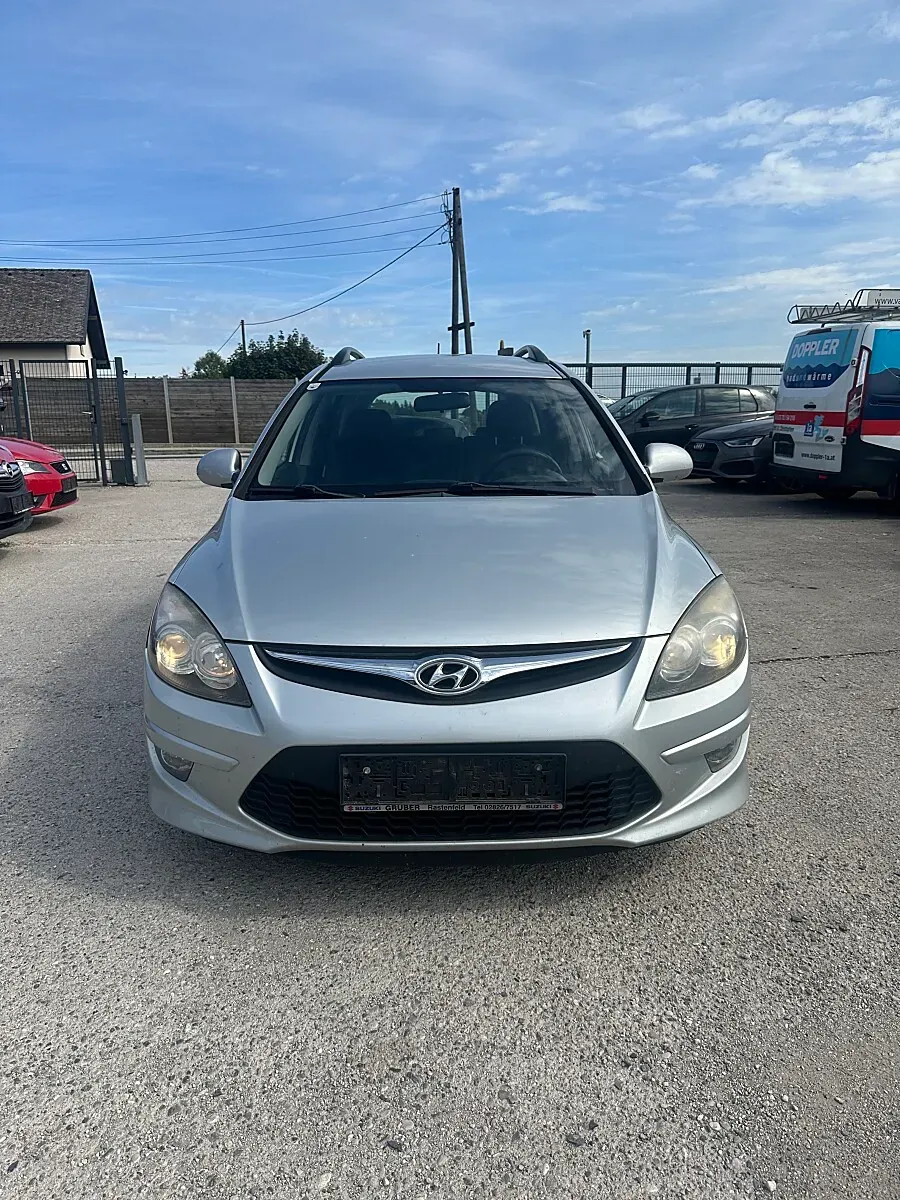 Hyundai I30 2010 photo 2