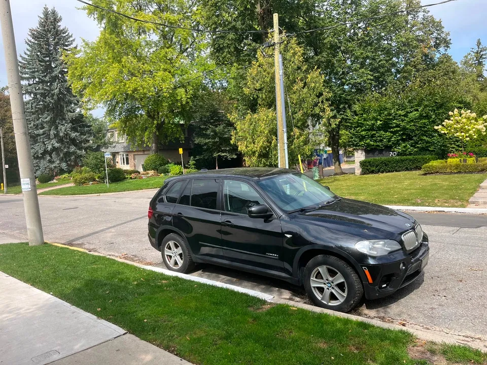 BMW X5 2011 photo 2