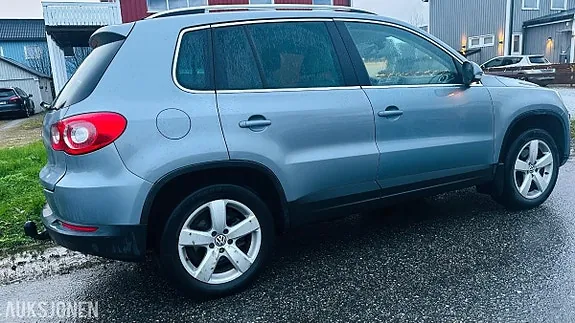 Volkswagen Tiguan 2010 photo 3