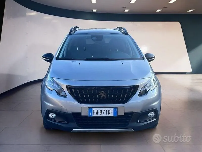 Peugeot 2008 2019 photo 2