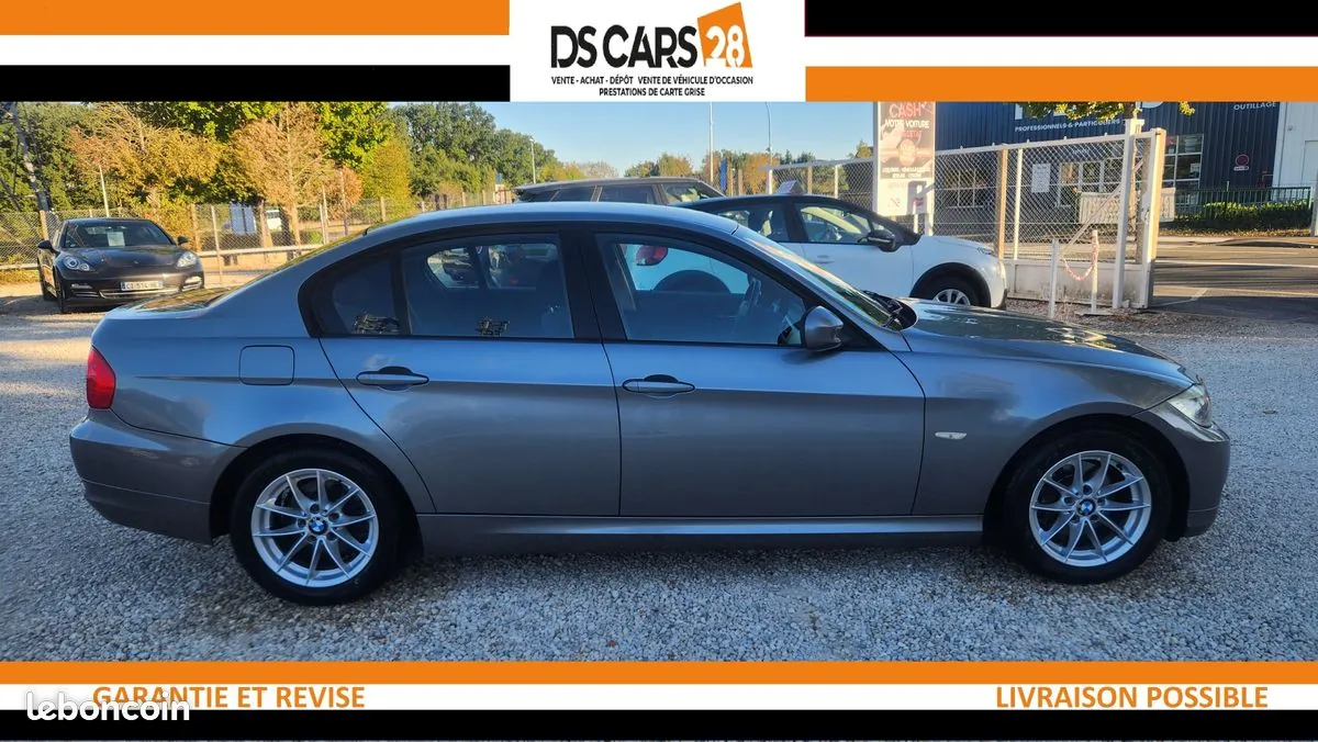 BMW 3 Series 2010 photo 3