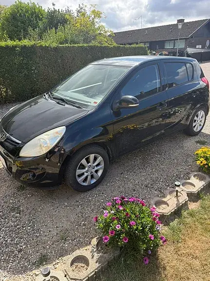 Hyundai I20 2011 photo 2
