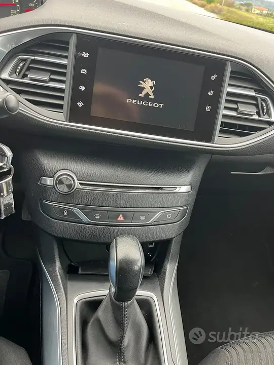 Peugeot 308 2017 photo 5