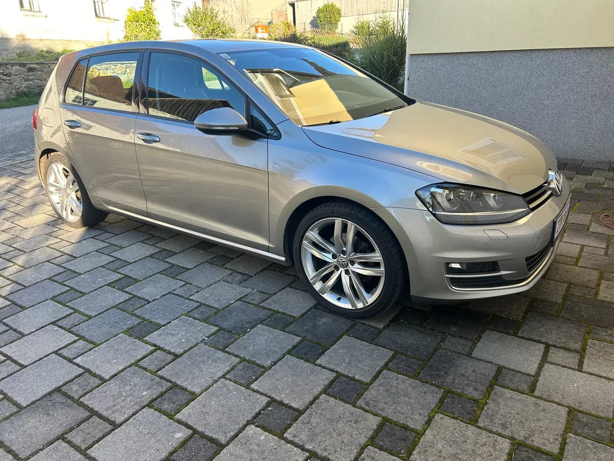 Volkswagen Golf 2013 photo 2