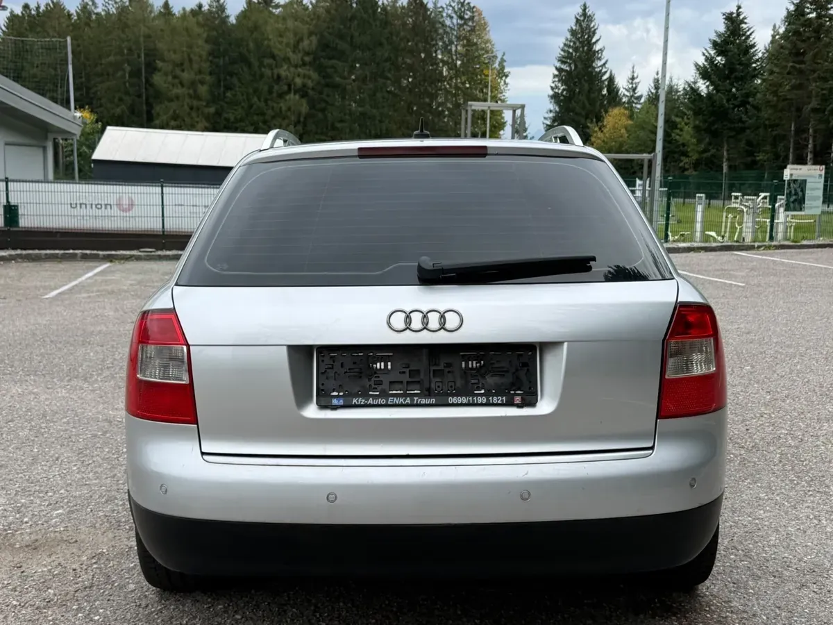 Audi A4 2003 photo 3