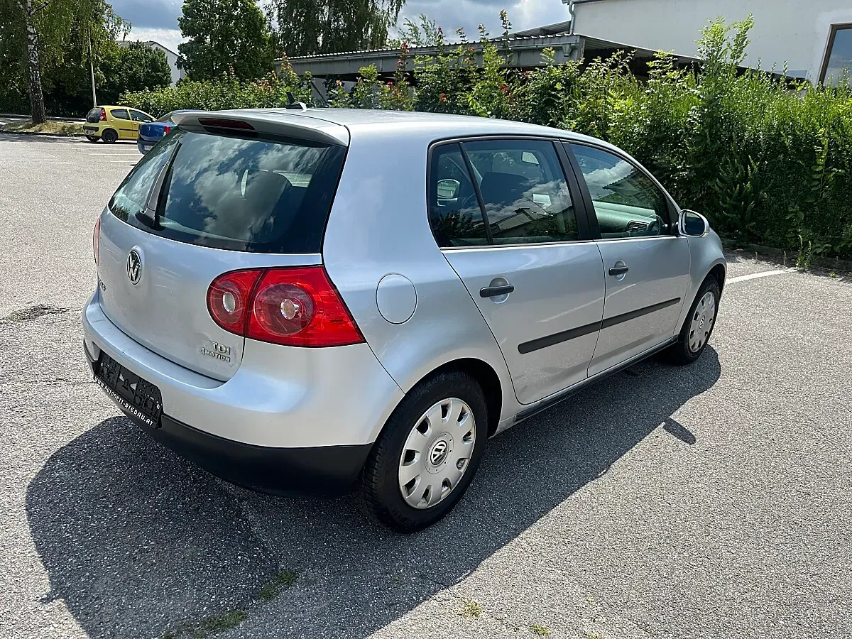 Volkswagen Golf 2006 photo 3