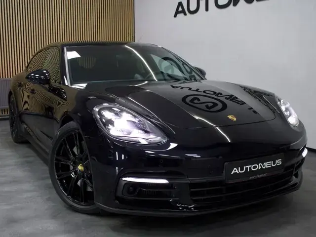 Porsche Panamera Sport Turismo 2020 photo 3