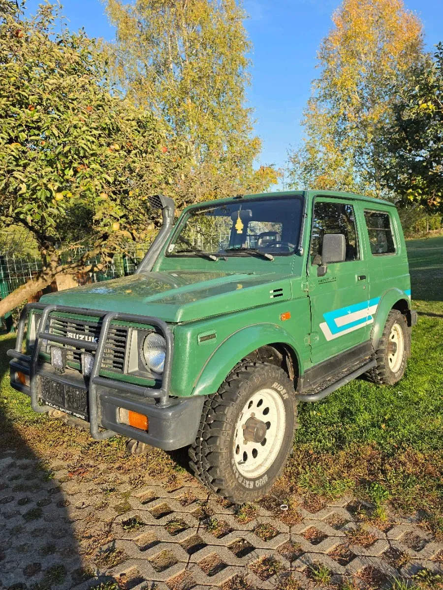 Suzuki Samurai 1989 photo 2