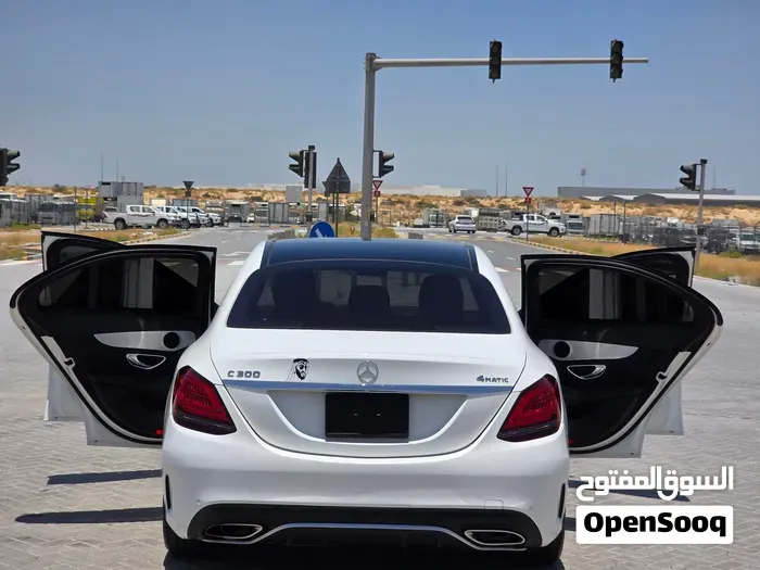 Mercedes-Benz C-Class 2019 photo 4