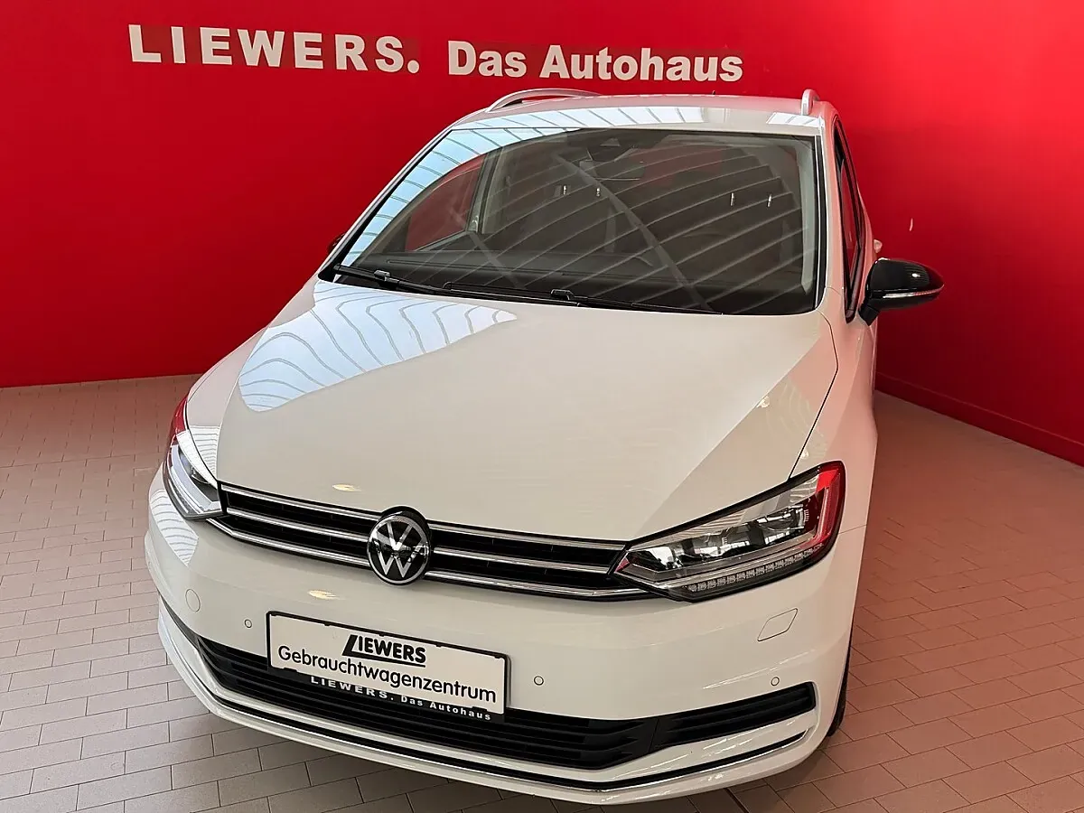 Volkswagen Touran 2025 photo 2