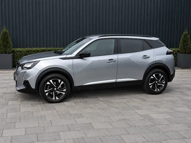 Peugeot 2008 2022 photo 2
