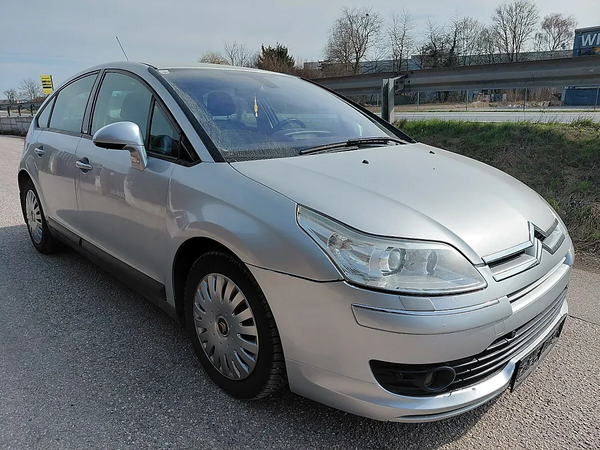 Citroen C4 2009 photo 3