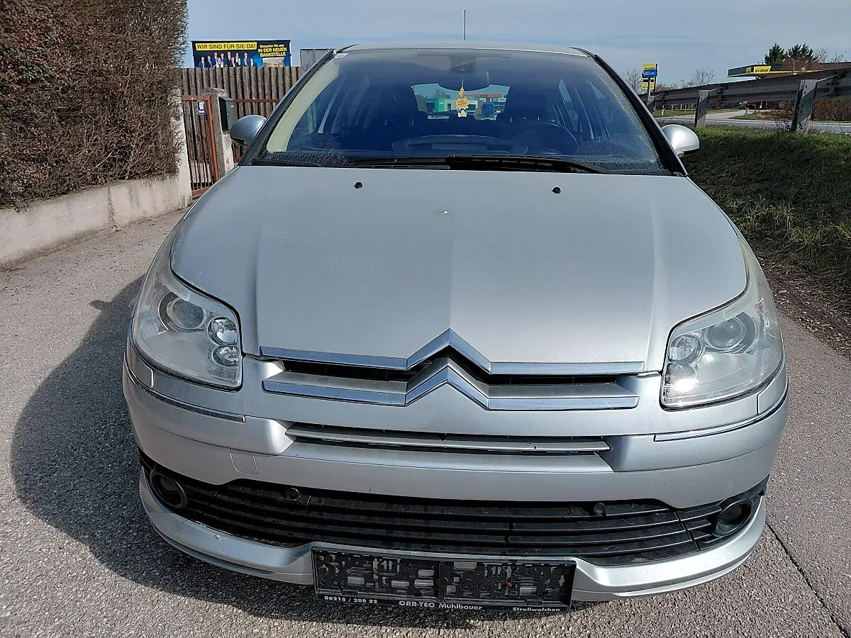 Citroen C4 2009 photo 2