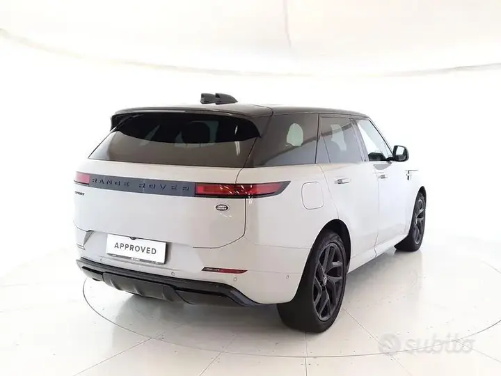 Land Rover Range Rover Sport 2023 photo 2