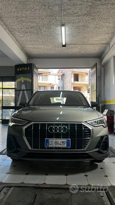 Audi Q3 2021 photo 2