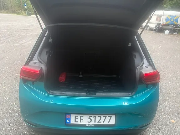 Volkswagen Id.3 2023 photo 3