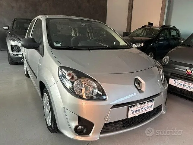 Renault Twingo 2010 photo 2
