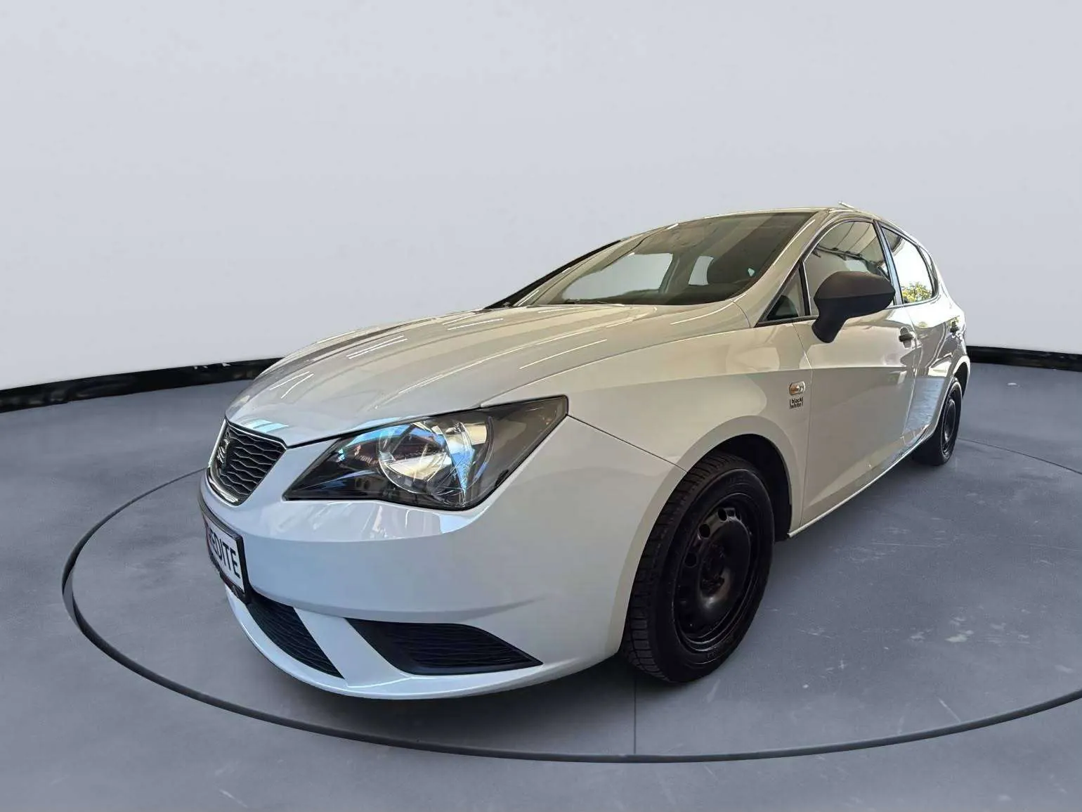 Seat Ibiza 2012 photo 3