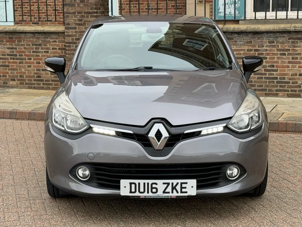 Renault Clio 2016 photo 2