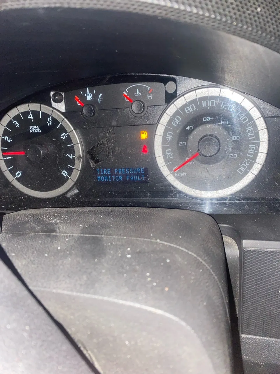 Ford Escape 2012 photo 2