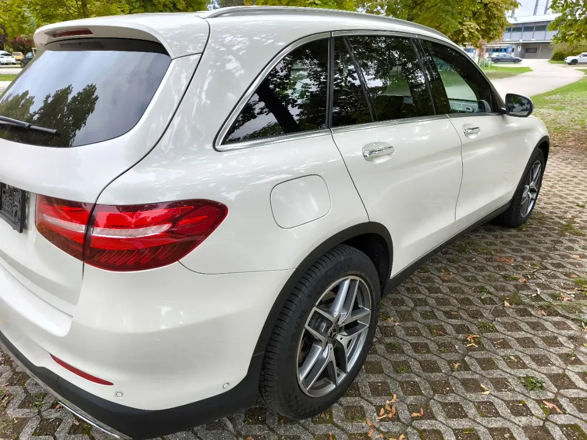 Mercedes-Benz Glc-Class 2018 photo 2