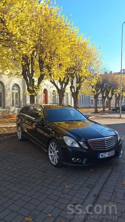 Mercedes-Benz E350